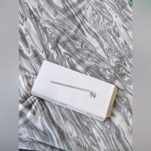 Apple wireless keyboard - Picture 2 of 3